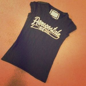 Dark green Areopostal tee in white lettering
