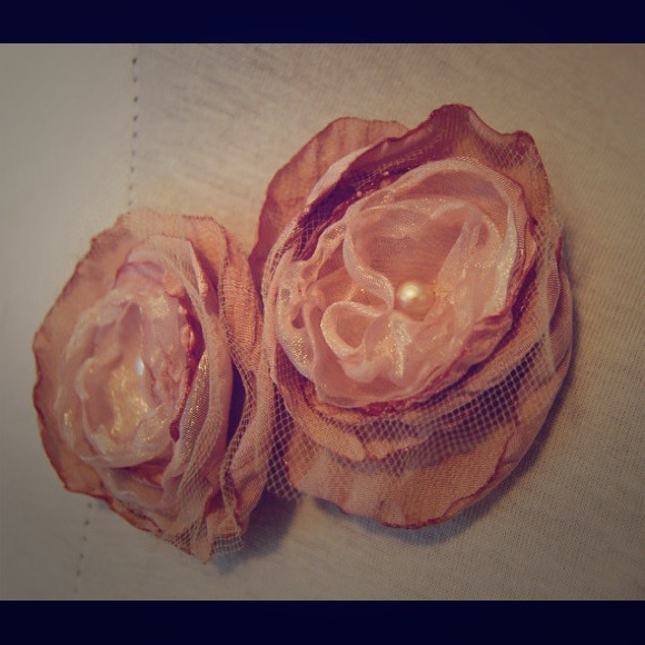 Romantic rose pins old rose vintage look set of 2