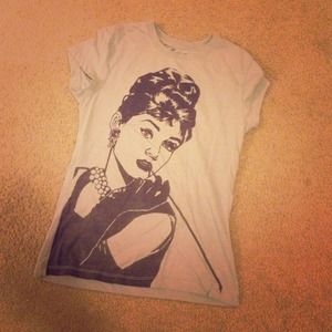 Breakfast at Tiffany's Audrey Hepburn tee