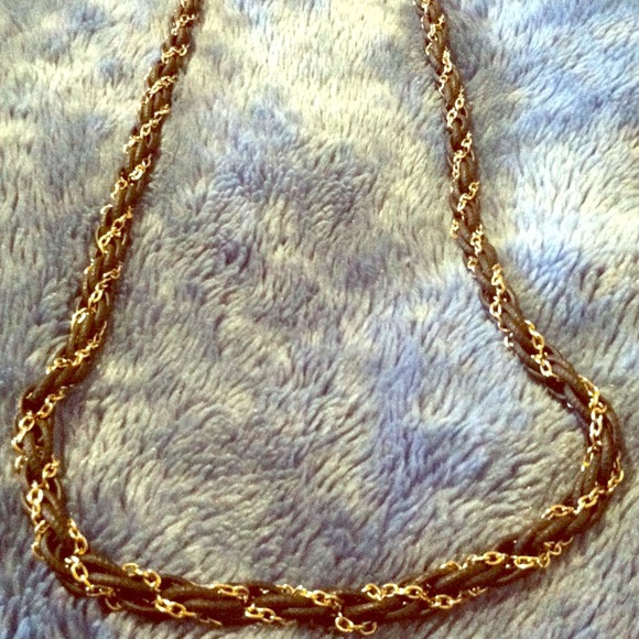 NWOT gorgeous statement necklace