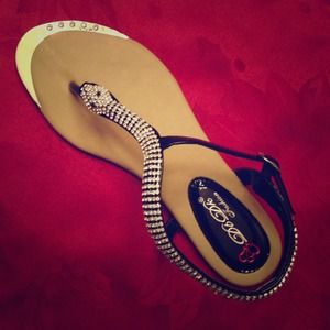 Sandles
