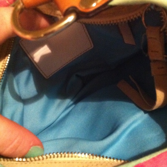 Spring time coach purse! - Picture 3 of 4