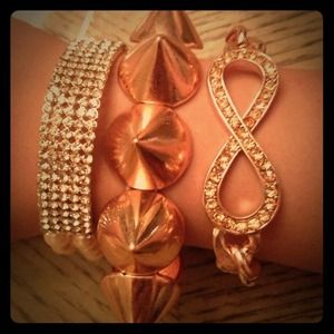 Jewlery.
