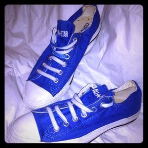 Ladies Converse Size 7.5