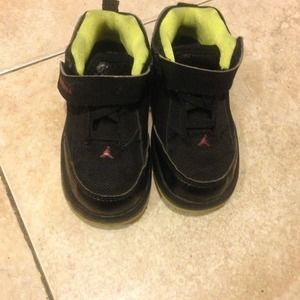 Kids Jordan Shoes
