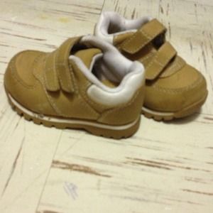 Kids shoes