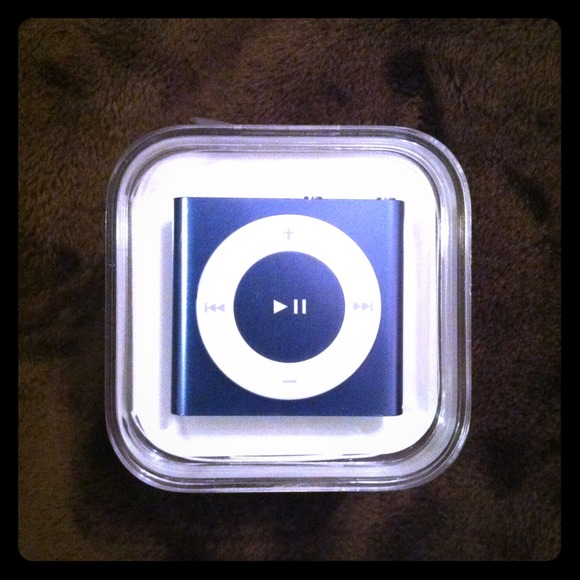 *SOLD* 2GB (blue) iPod Shuffle