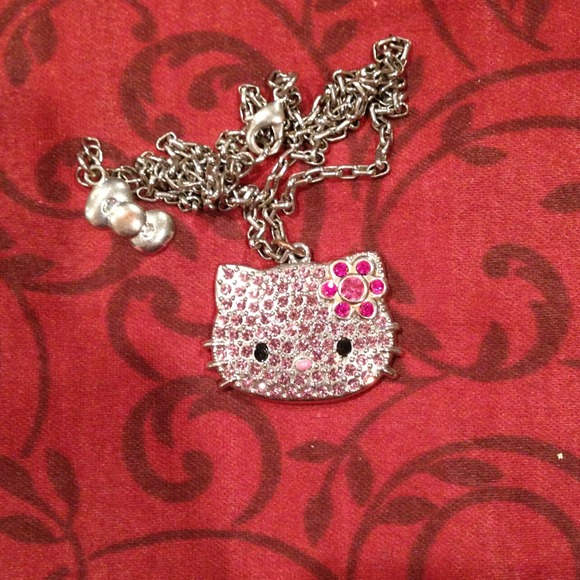 🌸Hello kitty necklace