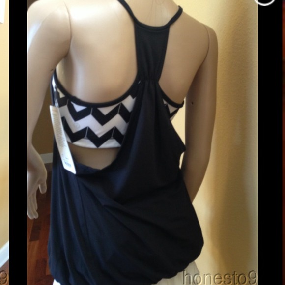 🚫SOLD🚫Chevron no limits tank