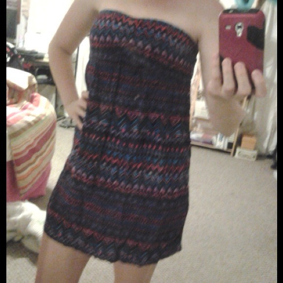 This is a comfortable tribal print sundress - Picture 2 of 2