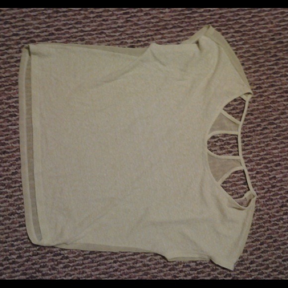 Yellow blouse - Picture 2 of 3