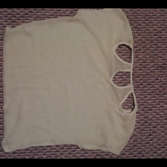 Yellow blouse - Picture 3 of 3