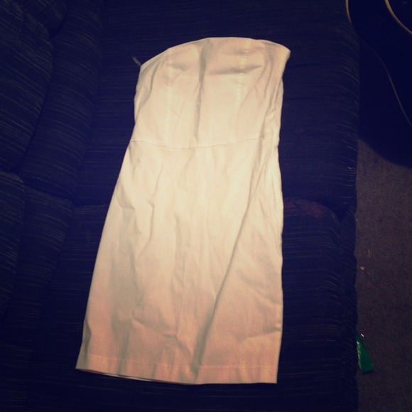Bongo white fitted dress - Picture 1 of 2