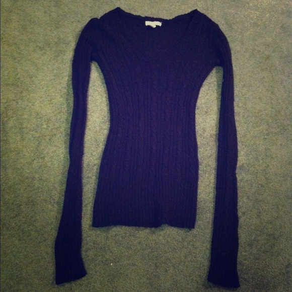 Aeropostale V-Neck Sweater - Picture 1 of 2
