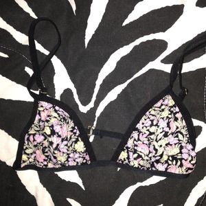 BRANDY MELVILLE FLORAL BRALETTE