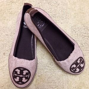 🔴RESERVED🔴Authentic Tory Burch Canvas Slip on