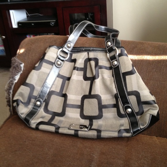 Nine West gray and black handbag