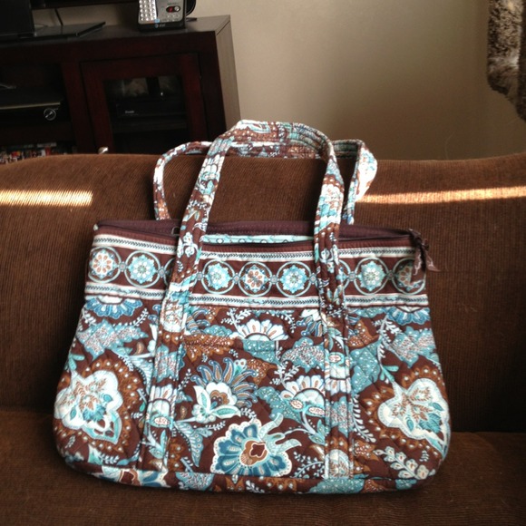 Vera Bradley java blue Betsy purse