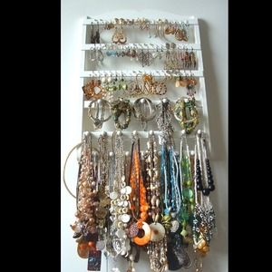 Boutique Quality Jewelry Holder / White Semi Gloss