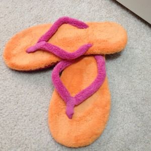 Fuzzy flip flops
