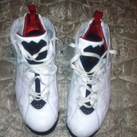 2 pairs Mens Jordan's 11.5 bundle - Picture 2 of 2