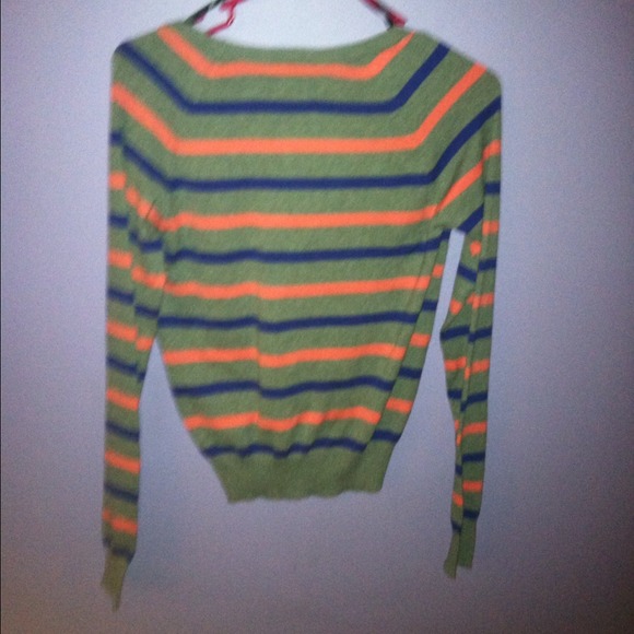 Sweater - Picture 2 of 2