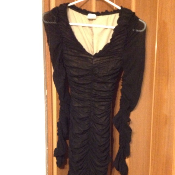 Cache dress - Picture 3 of 3