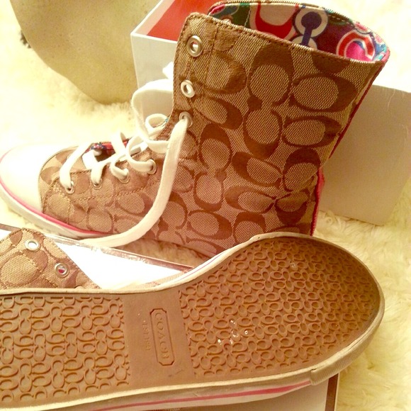 Coach Shoes - 🔥Reduced🔥Coach Bonney High-top Sneaker Pink Trim