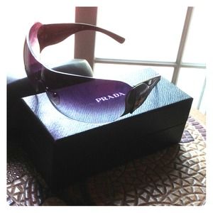 Prada wrap around classic sunglasses black