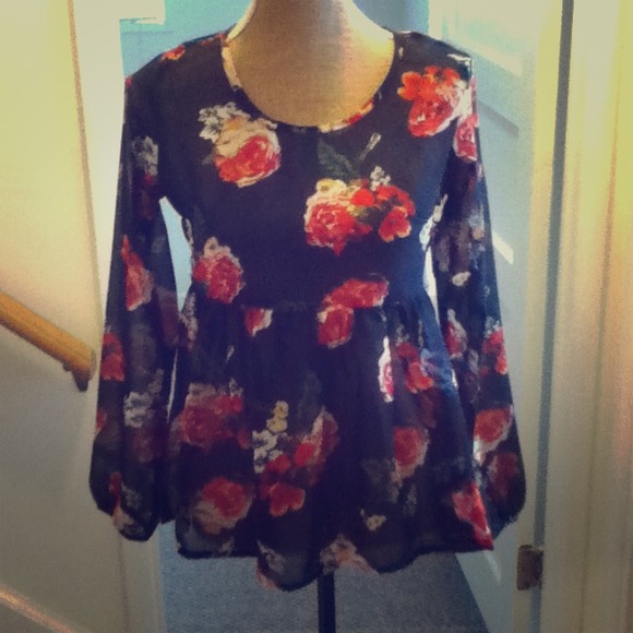 Truth Tops - Lovely black sheer floral roses peplum blouse
