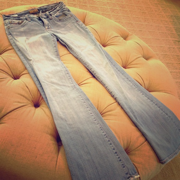 Comfortable denim jeans. Run a little small