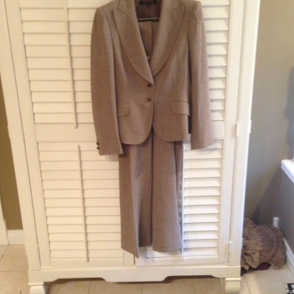 Anne Klein pant suit Just reduced!!!