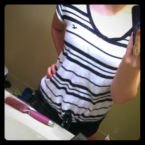 Hollister shirt