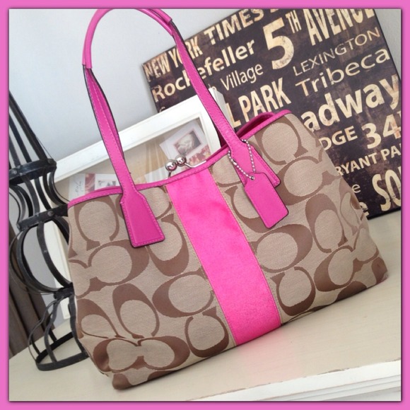 ❌Reserved in Coach Handbag Bundle❌