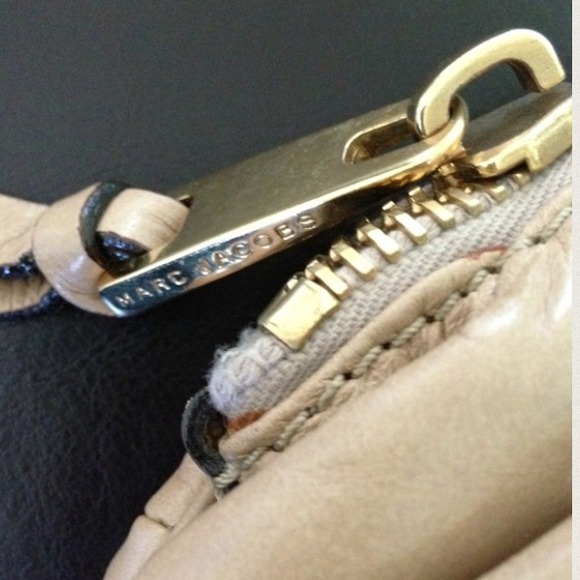 💯Authentic Marc Jacobs Collection Quilted - Picture 3 of 4