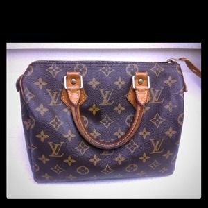 🔴SOLD🔴 Authentic LV SPEEDY