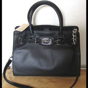 MICHAEL KORS BLACK HAMILTON CHAIN TOTE. AUTHENTIC