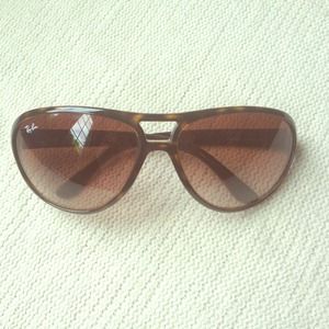 🚫SOLD🚫Ray-Ban Sunglasses