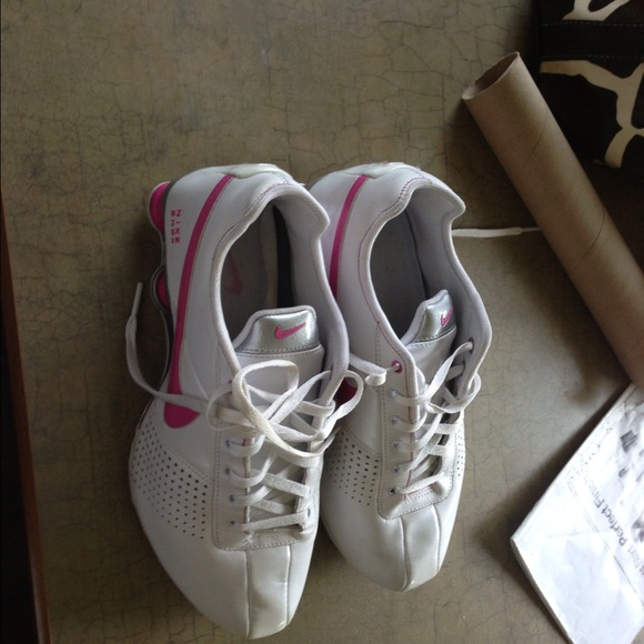 Nike shox, pink and white