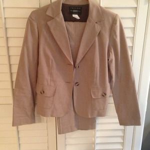 B MOSS TAILOR pant suit