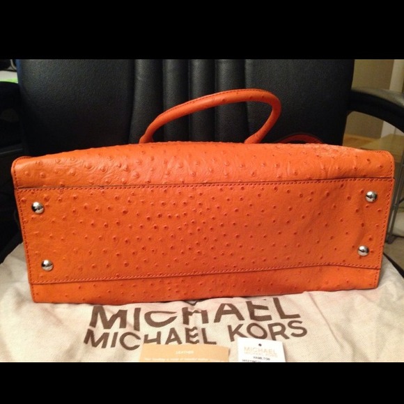 SOLD NEGOTIABLE!!!AUTHENTIC!!! MK ostrich Hamilton - Picture 2 of 3