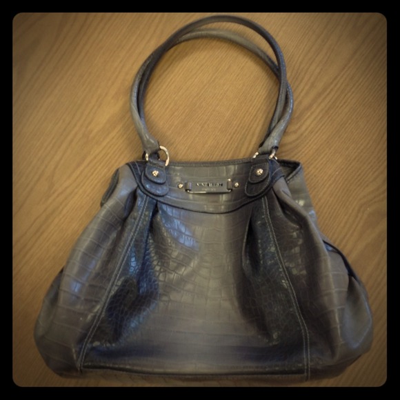 Authentic Nine West Leather Snakeskin Handbag 😊