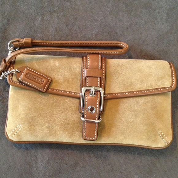 COACH CamelBrownSuede/LeatherWristletPurseWallet