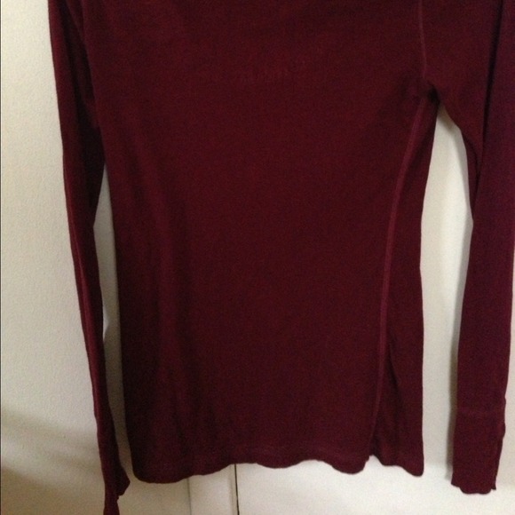 Red top - Picture 3 of 3