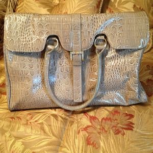 Jessica Simpson purse