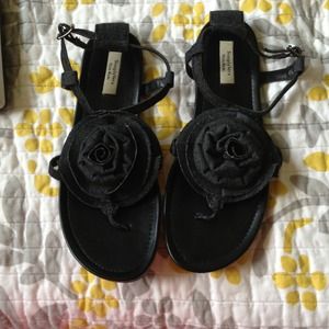 {Vera Wang} flower sandals {size 8}