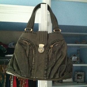 Gorgeous treesje handbag.