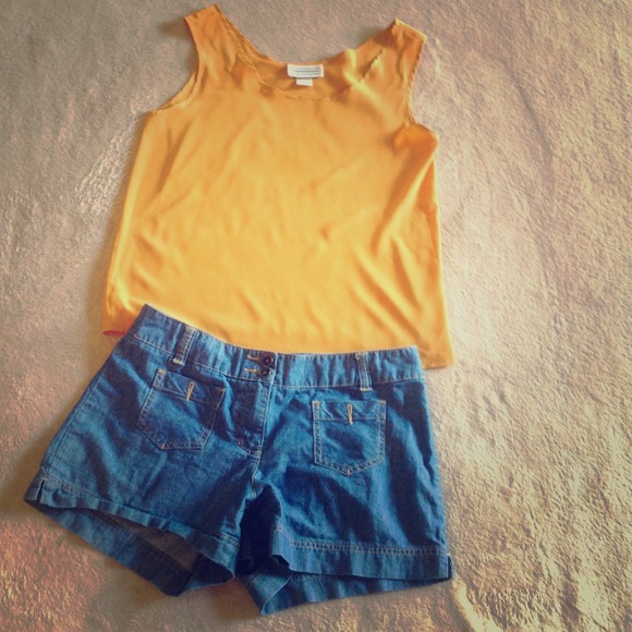 Bundle: Impressions Top/NY jeans pants/shirtSIZE M