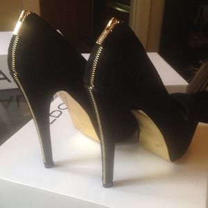 ALDO Donella zipper heels