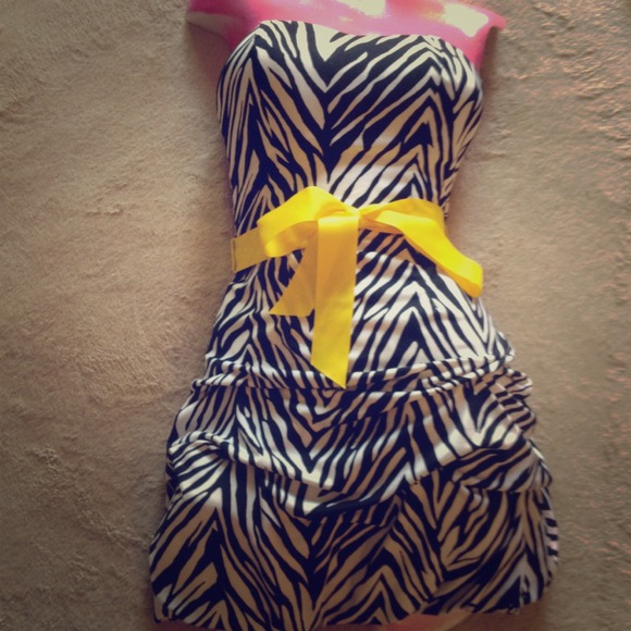 J.F.W zebra Dress! SIZE SMALL *New with no tag*